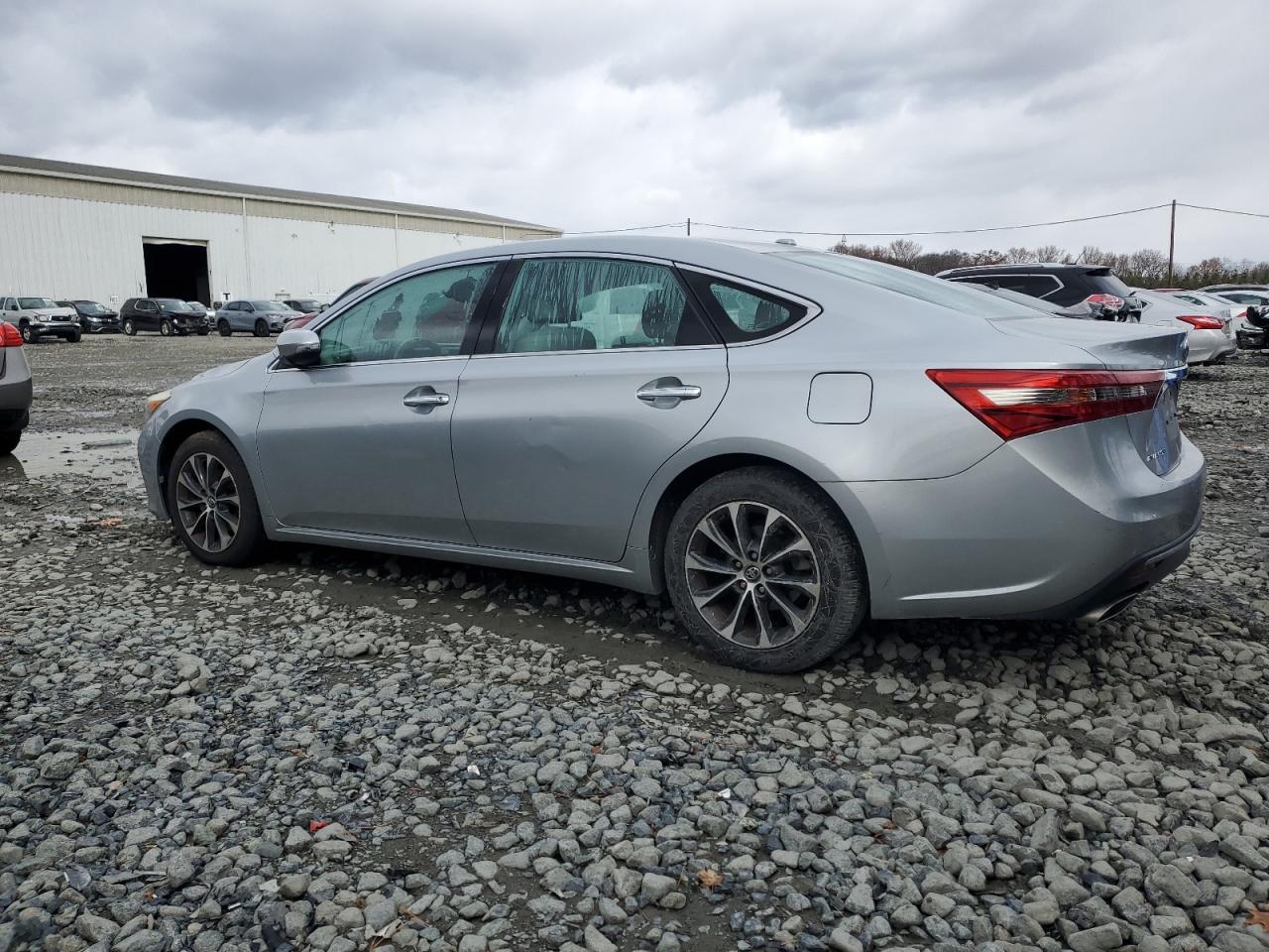 2017 TOYOTA Avalon