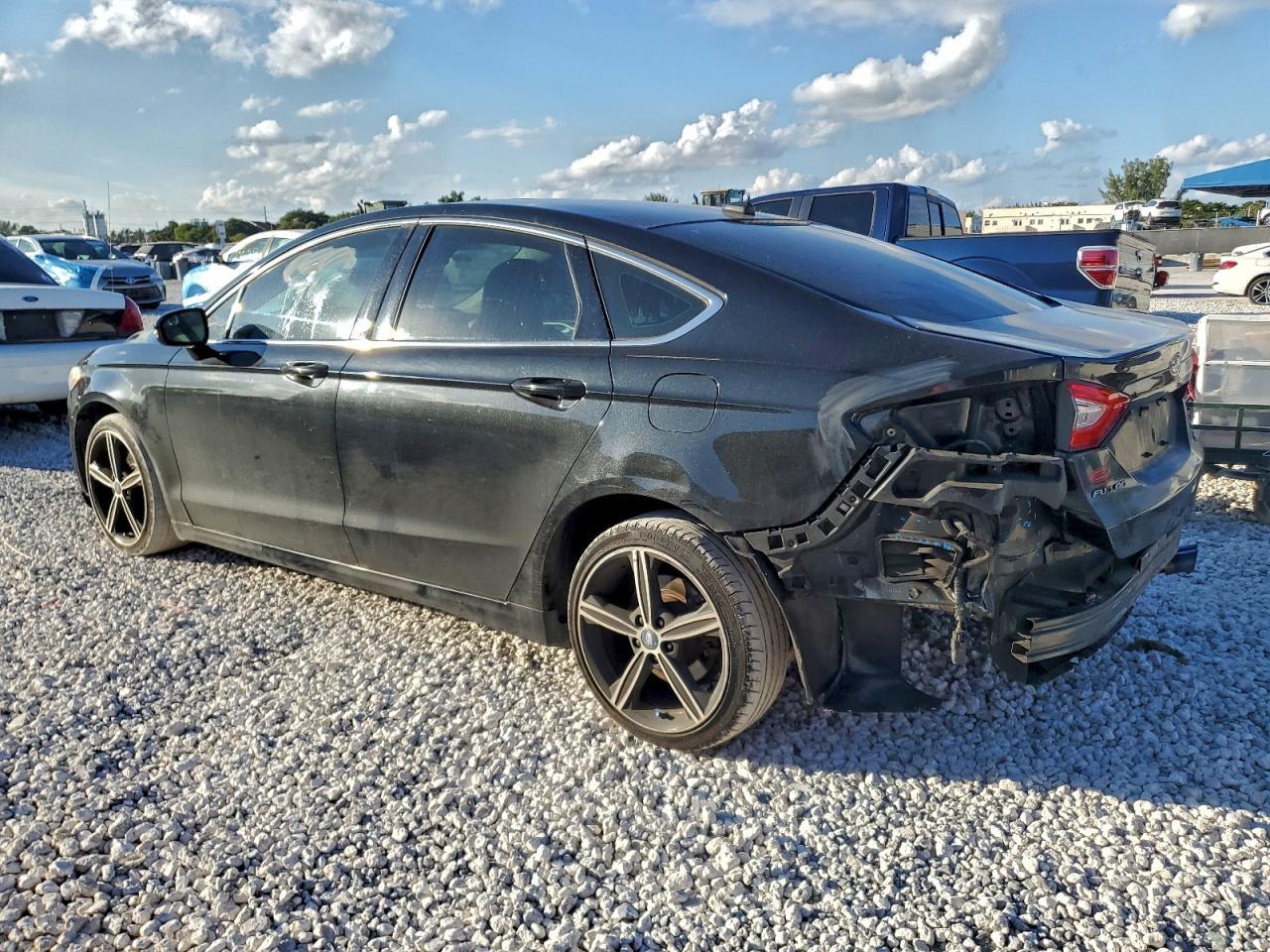 2013 FORD FUSION