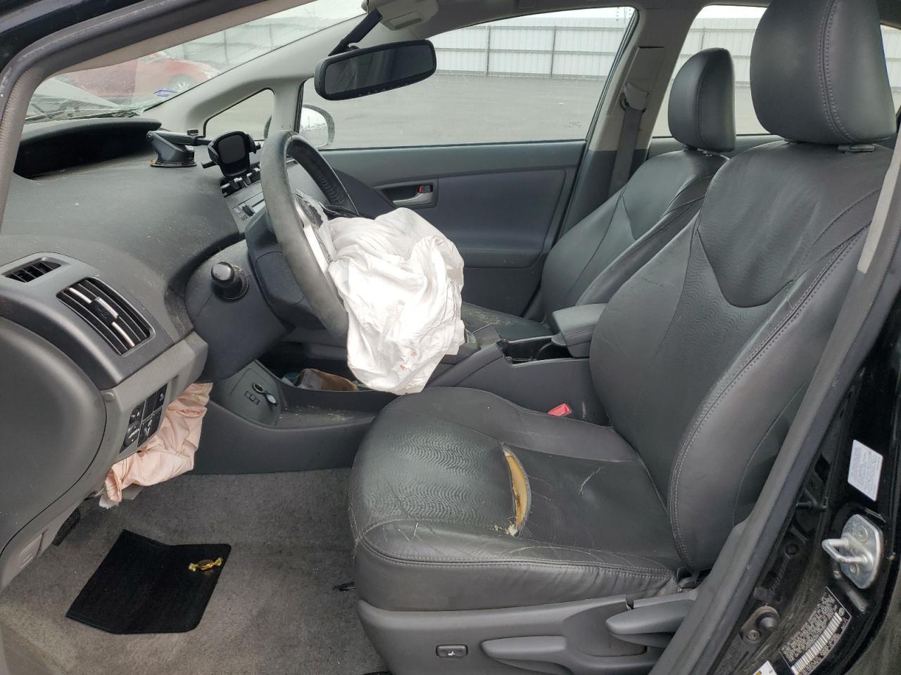 2011 TOYOTA PRIUS