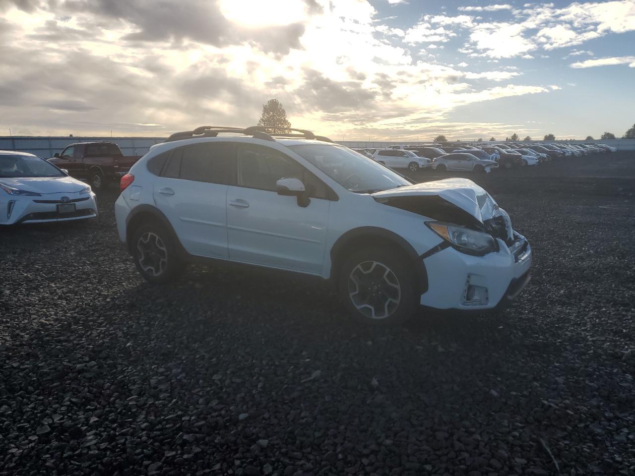2016 SUBARU Crosstrek
