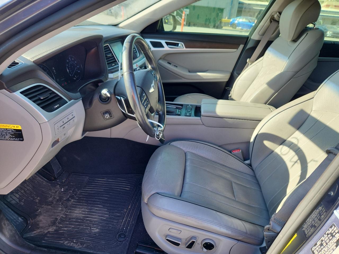 2015 HYUNDAI GENESIS