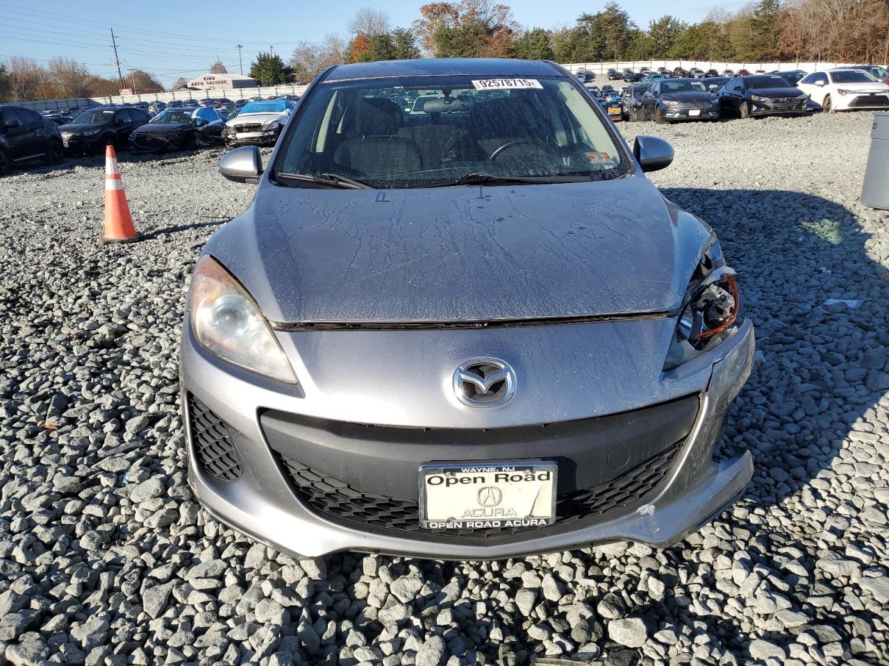 2013 MAZDA 3