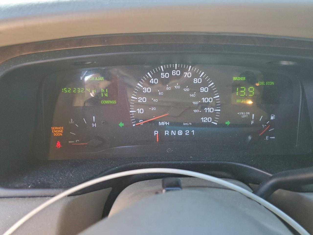 2000 LINCOLN Town Car