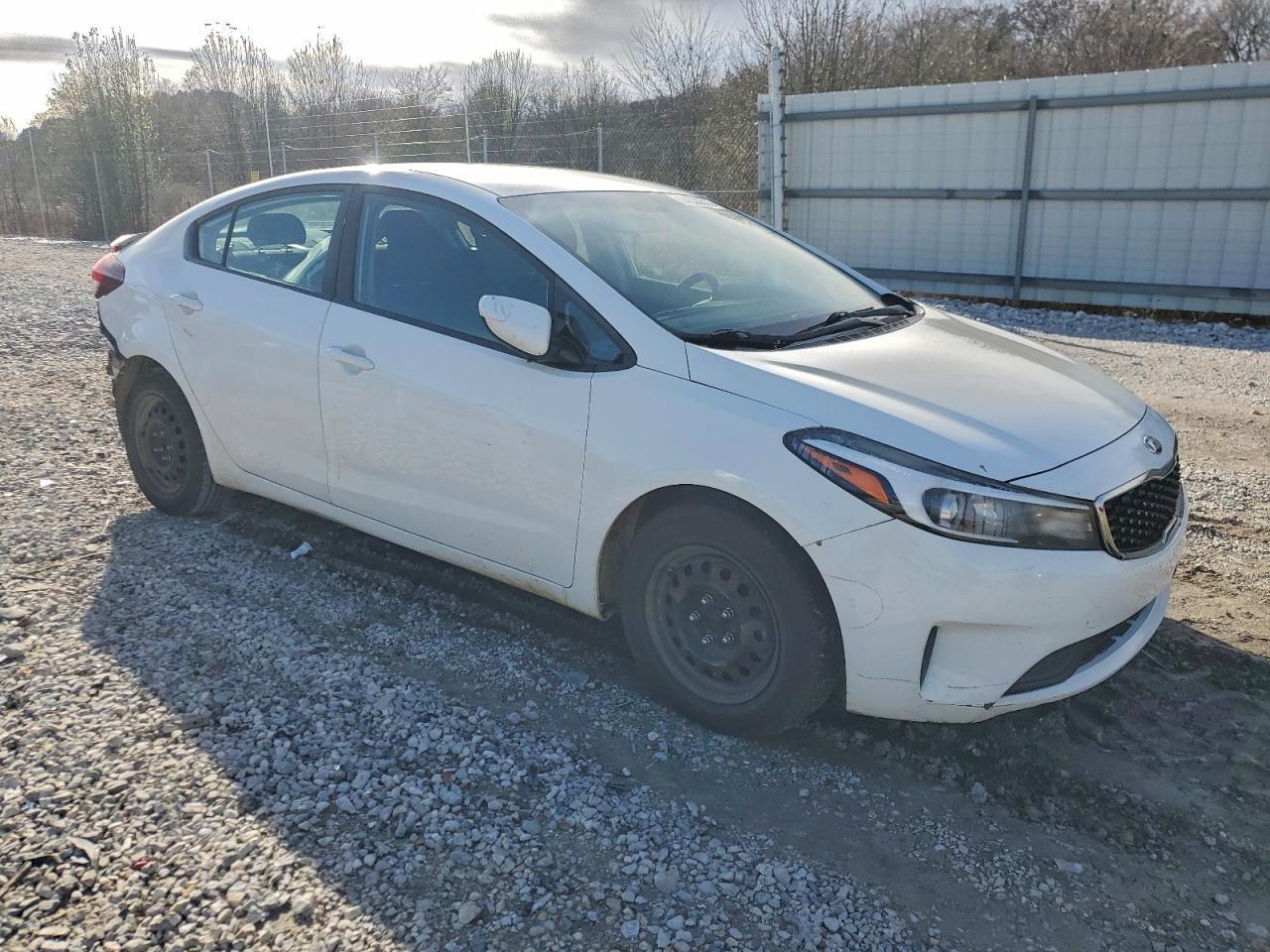 2017 KIA FORTE