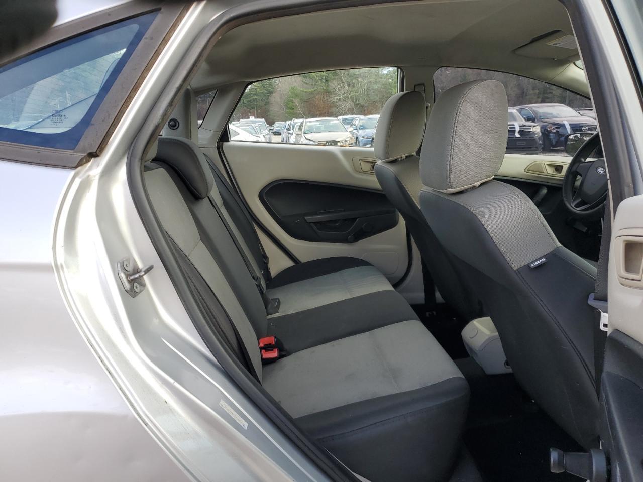 2012 FORD Fiesta