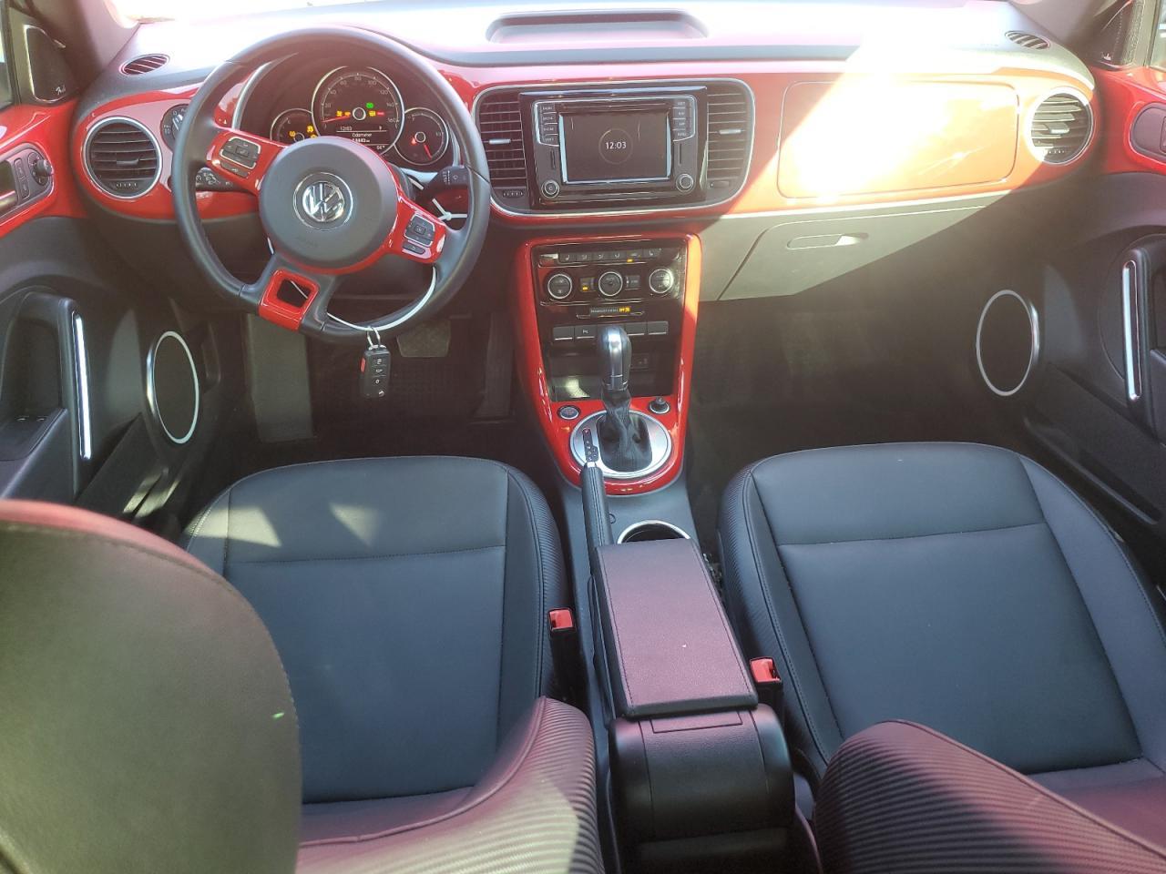 2019 VOLKSWAGEN Beetle