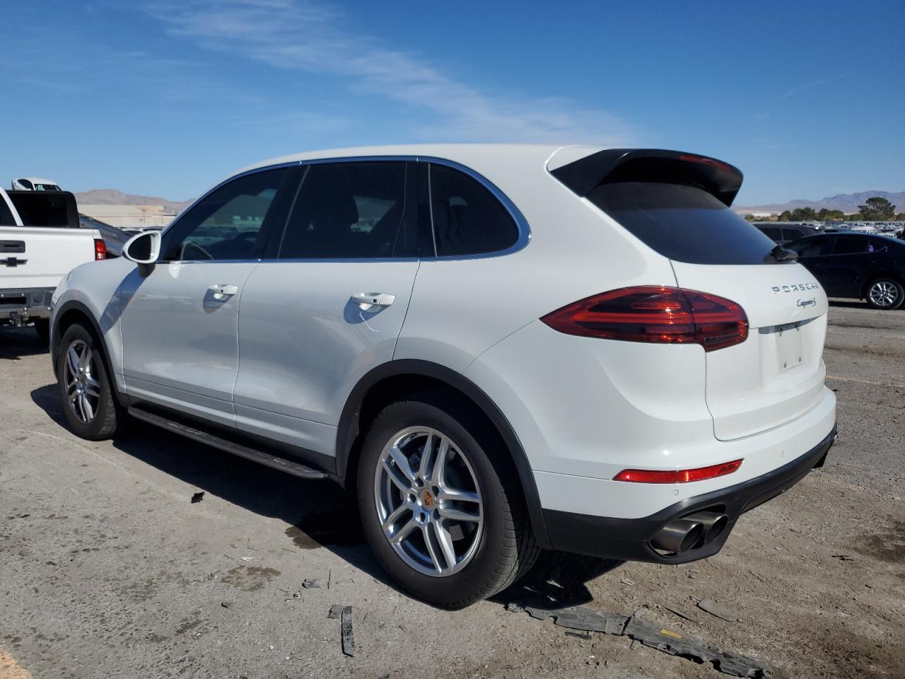 2015 PORSCHE CAYENNE