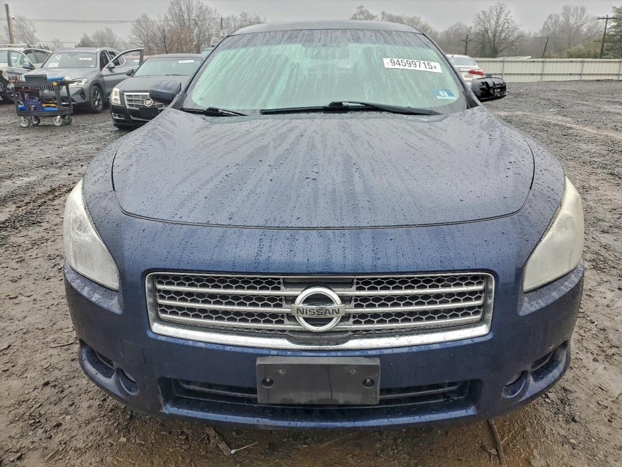 2010 NISSAN Maxima