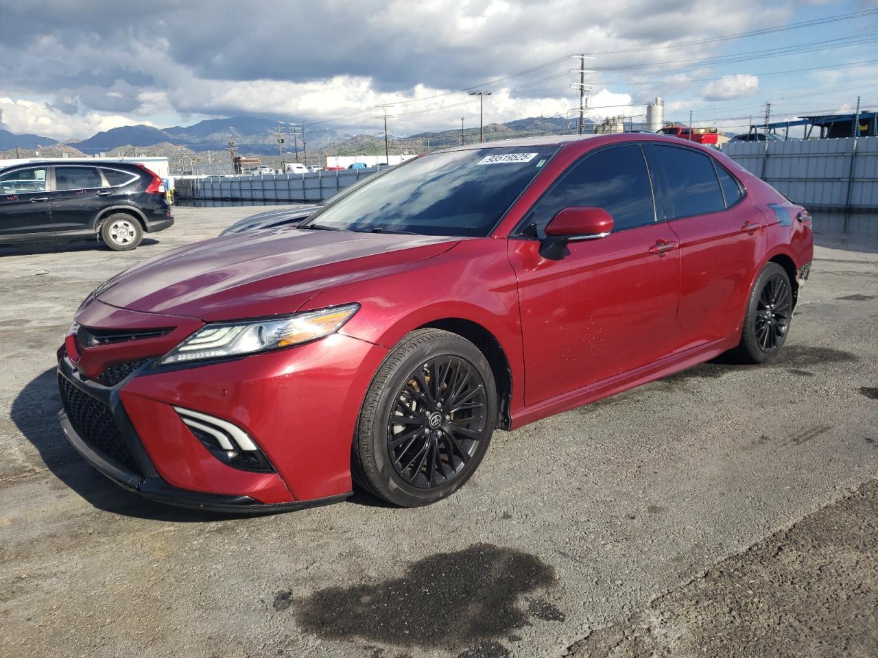 2018 TOYOTA CAMRY