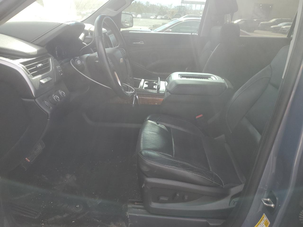 2016 CHEVROLET Suburban