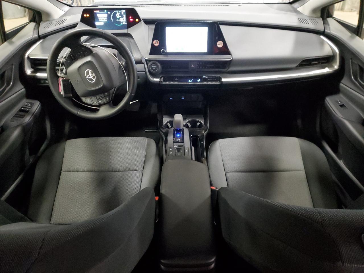2025 TOYOTA PRIUS