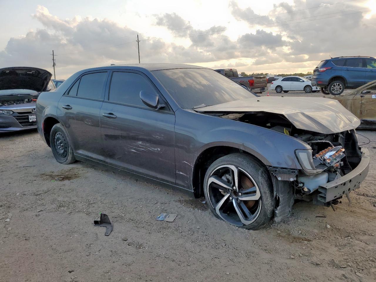 2021 CHRYSLER 300