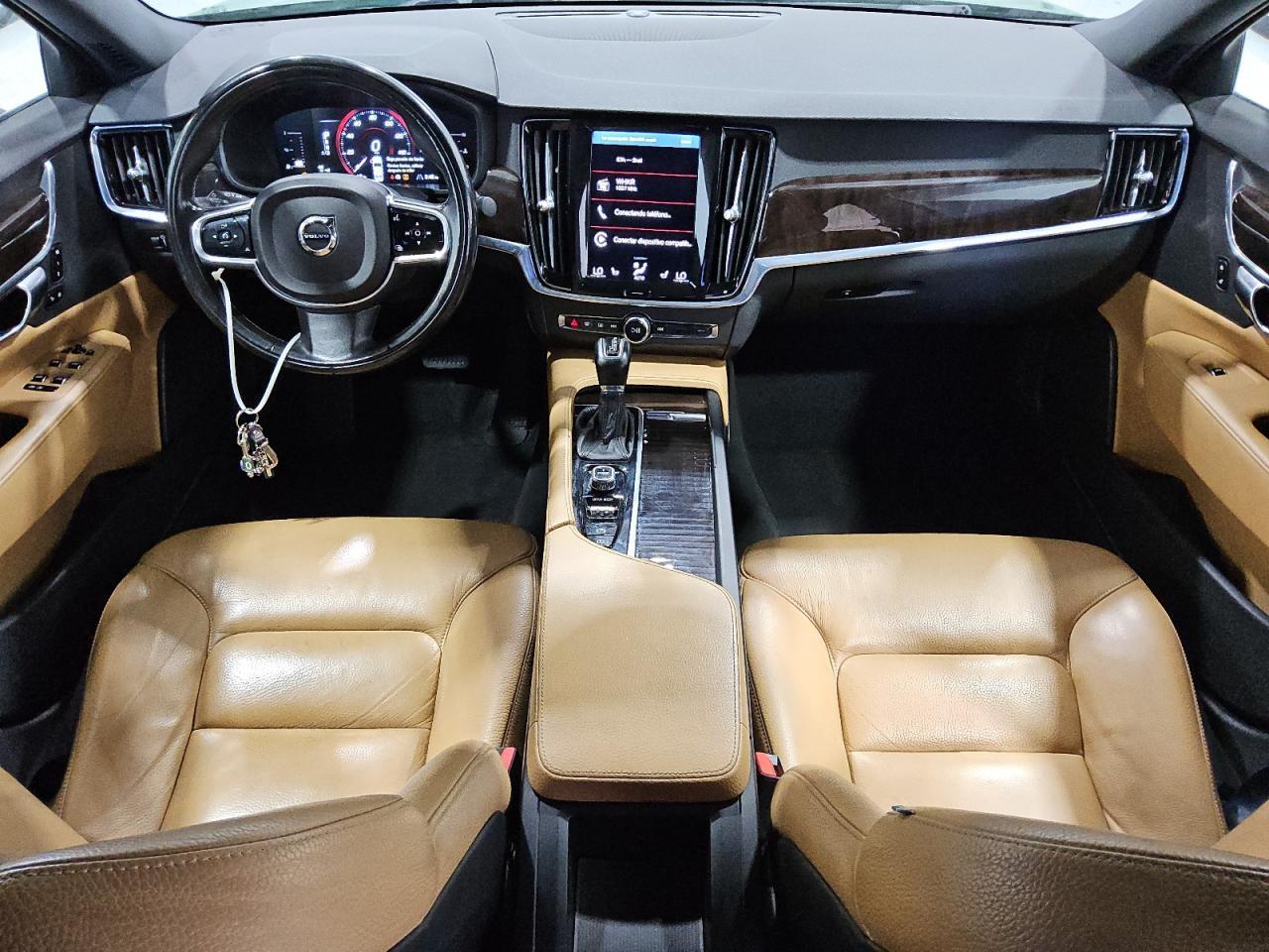 2018 VOLVO S90