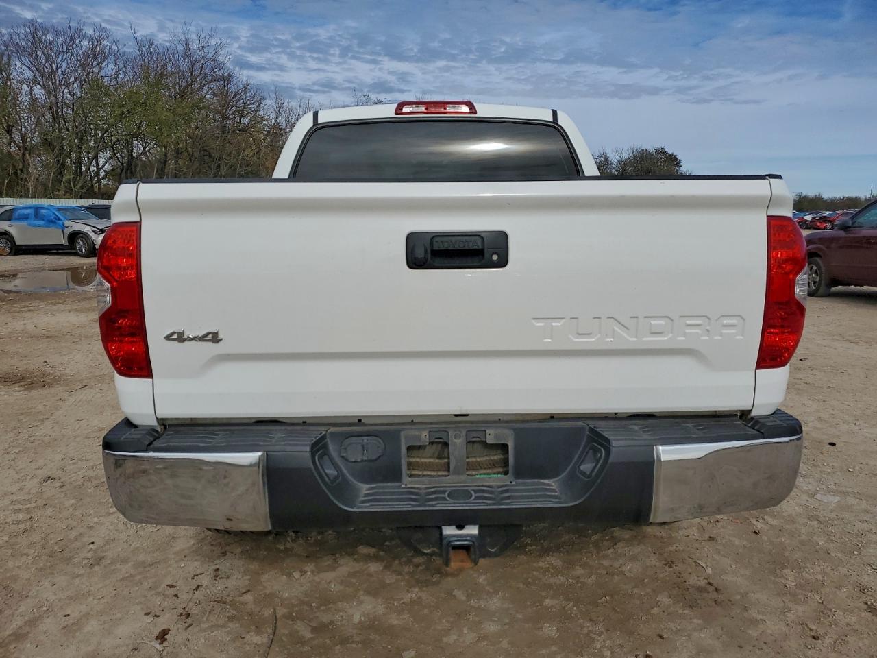 2016 TOYOTA TUNDRA