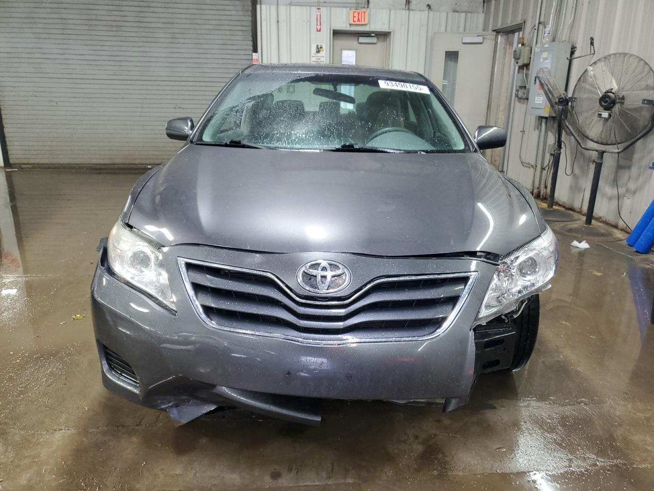 2011 TOYOTA CAMRY