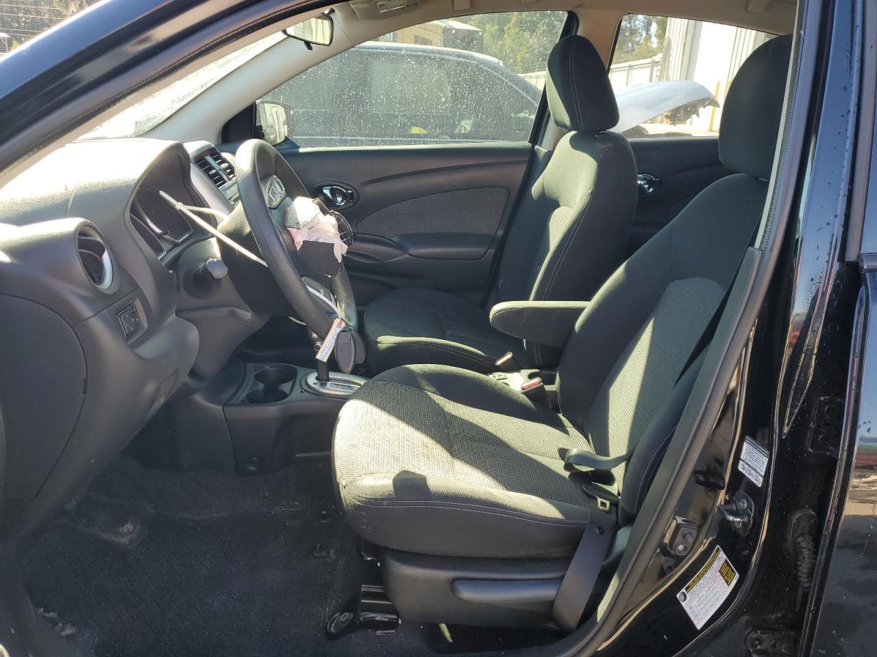 2015 NISSAN VERSA