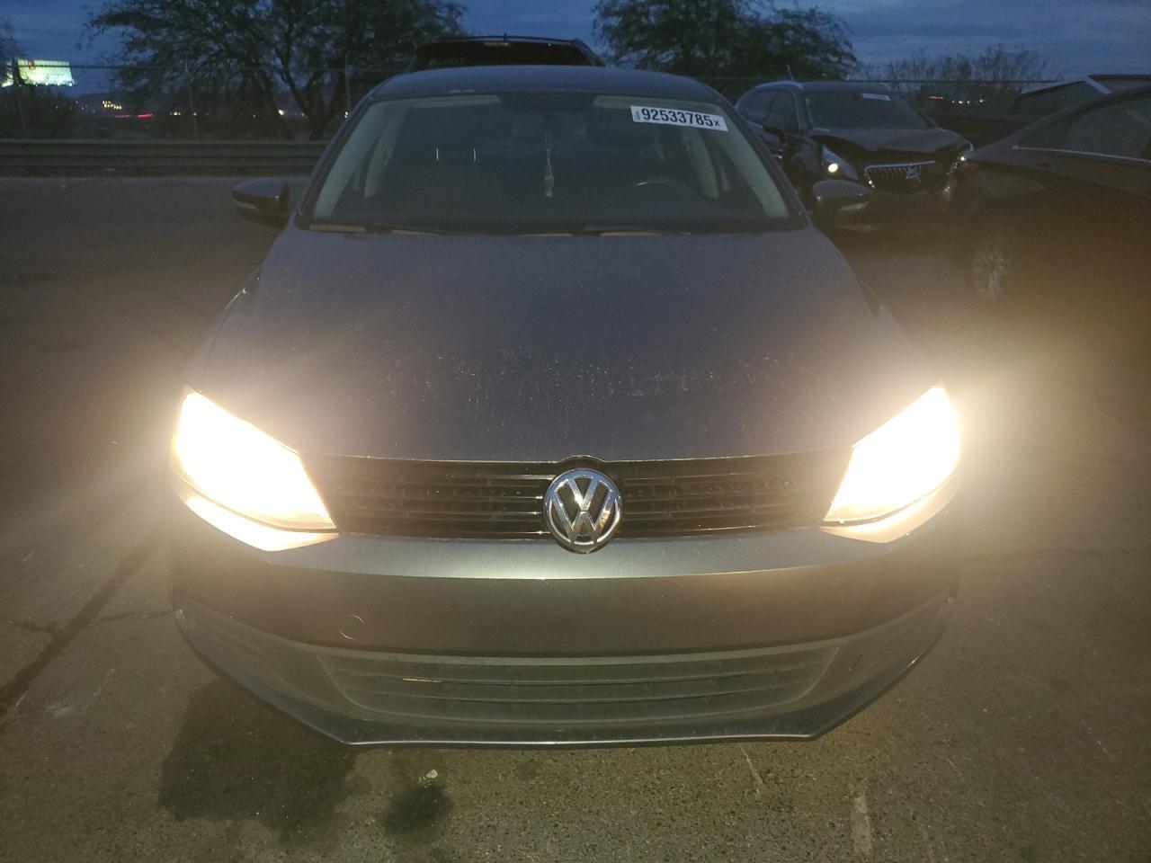 2012 VOLKSWAGEN JETTA