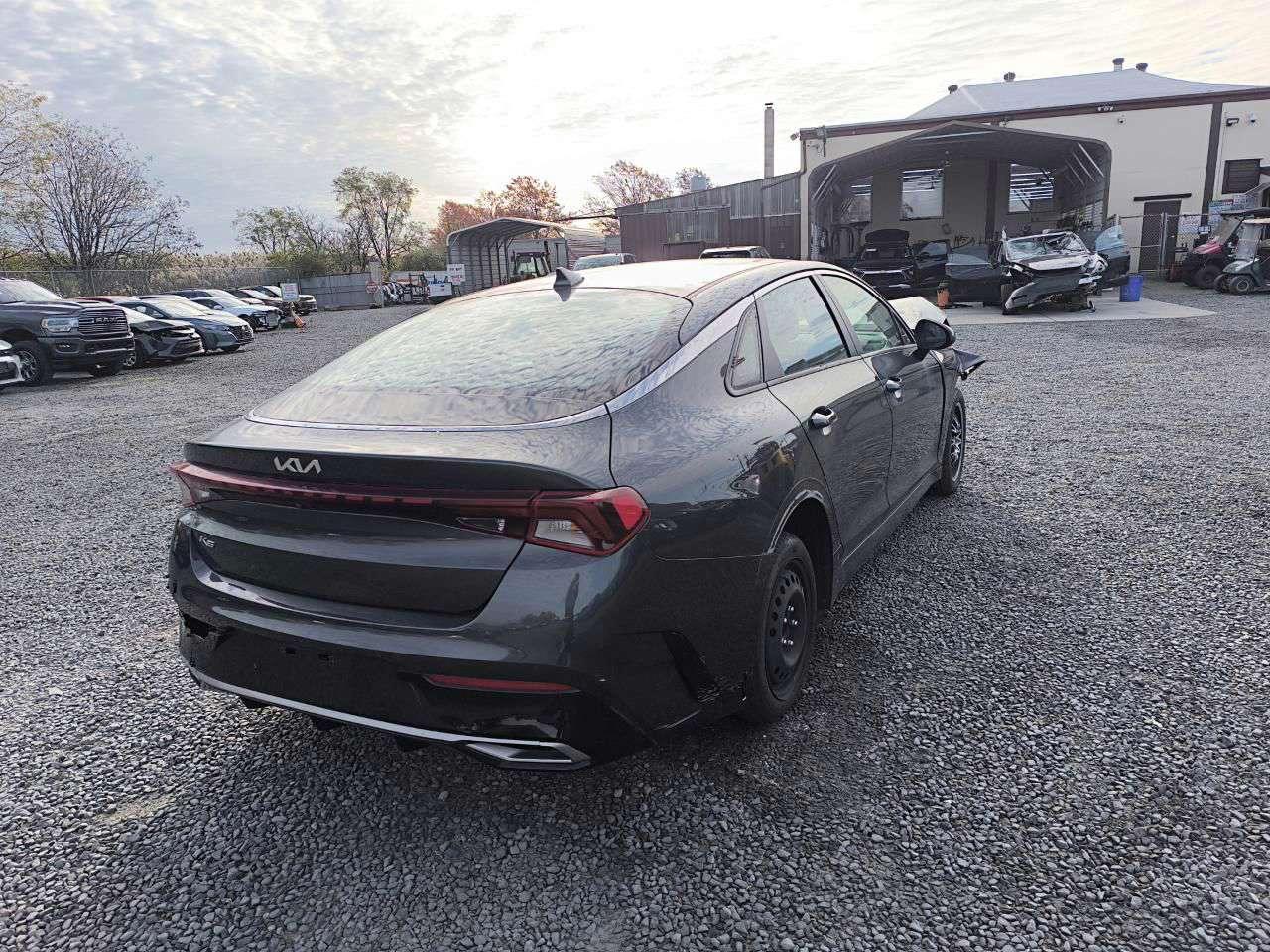 2022 KIA K5