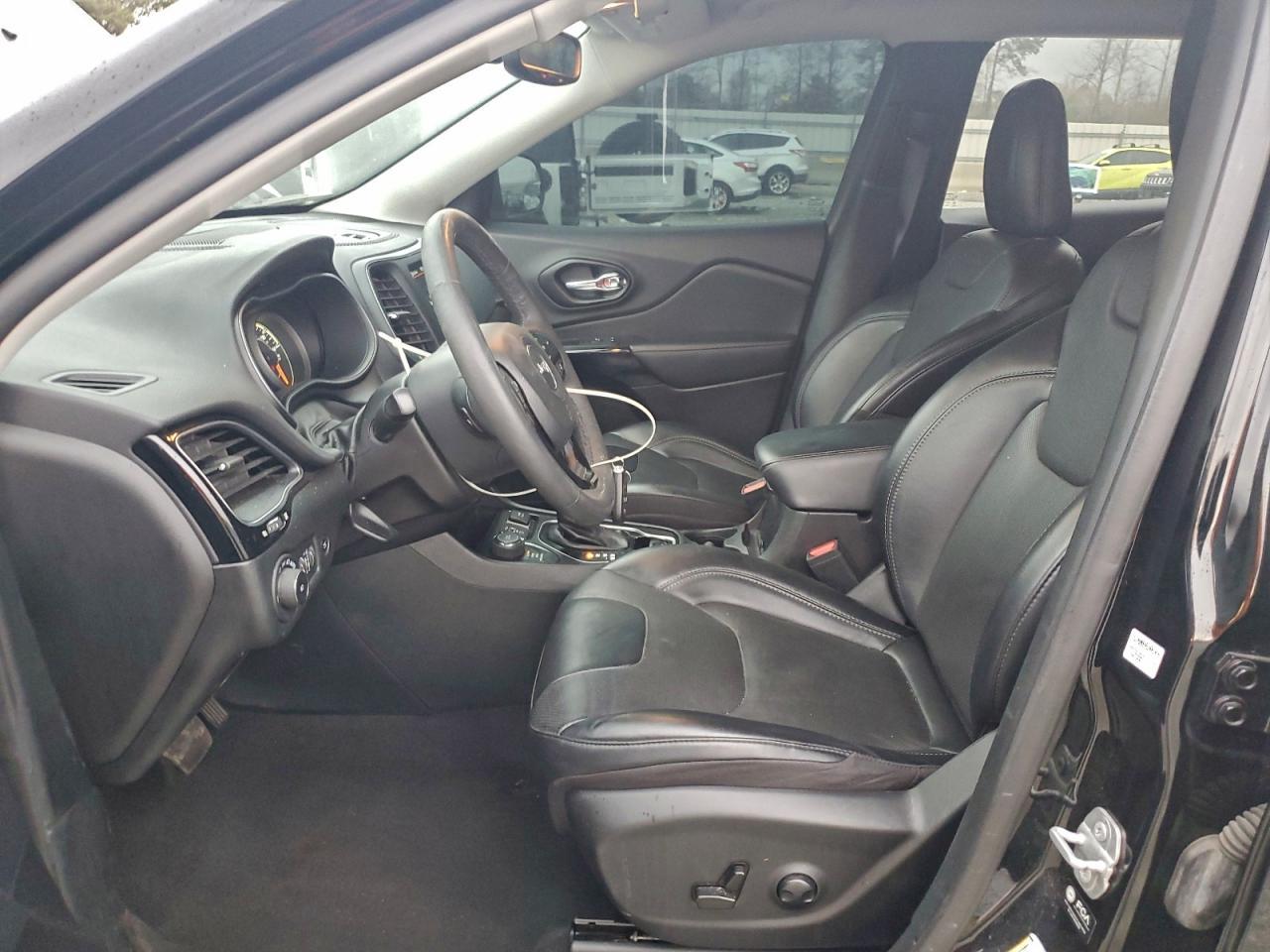 2023 JEEP CHEROKEE