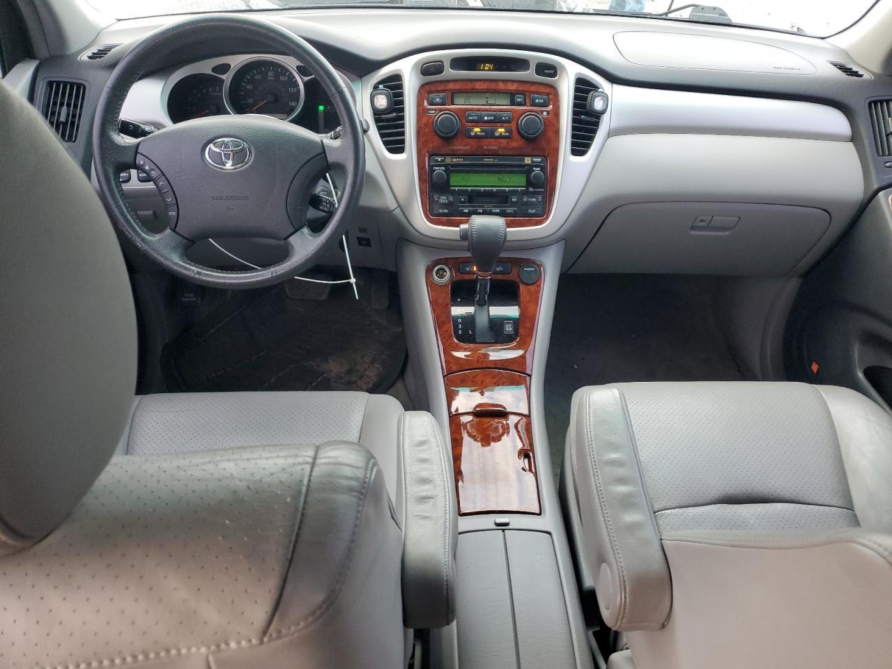 2006 TOYOTA HIGHLANDER