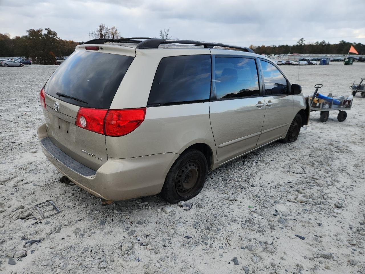 2009 TOYOTA SIENNA