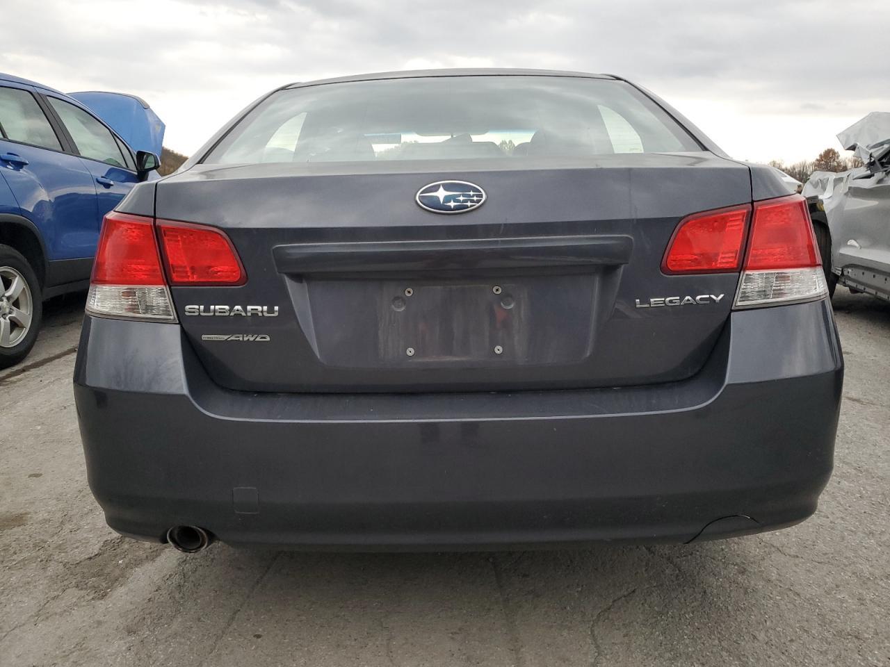 2010 SUBARU Legacy