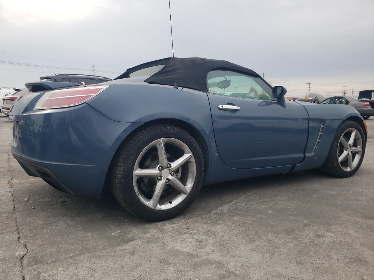 2008 SATURN Sky