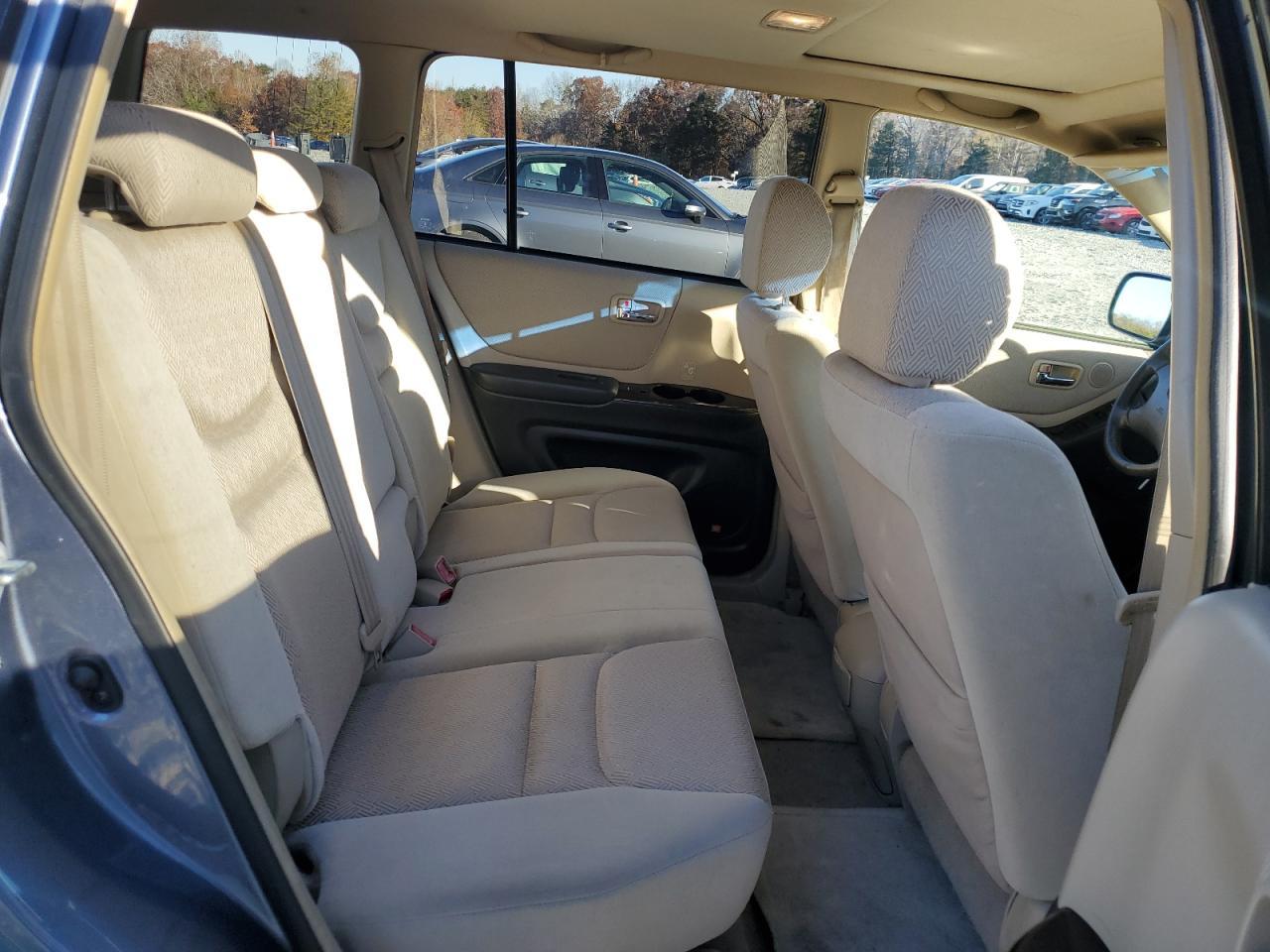 2003 TOYOTA HIGHLANDER