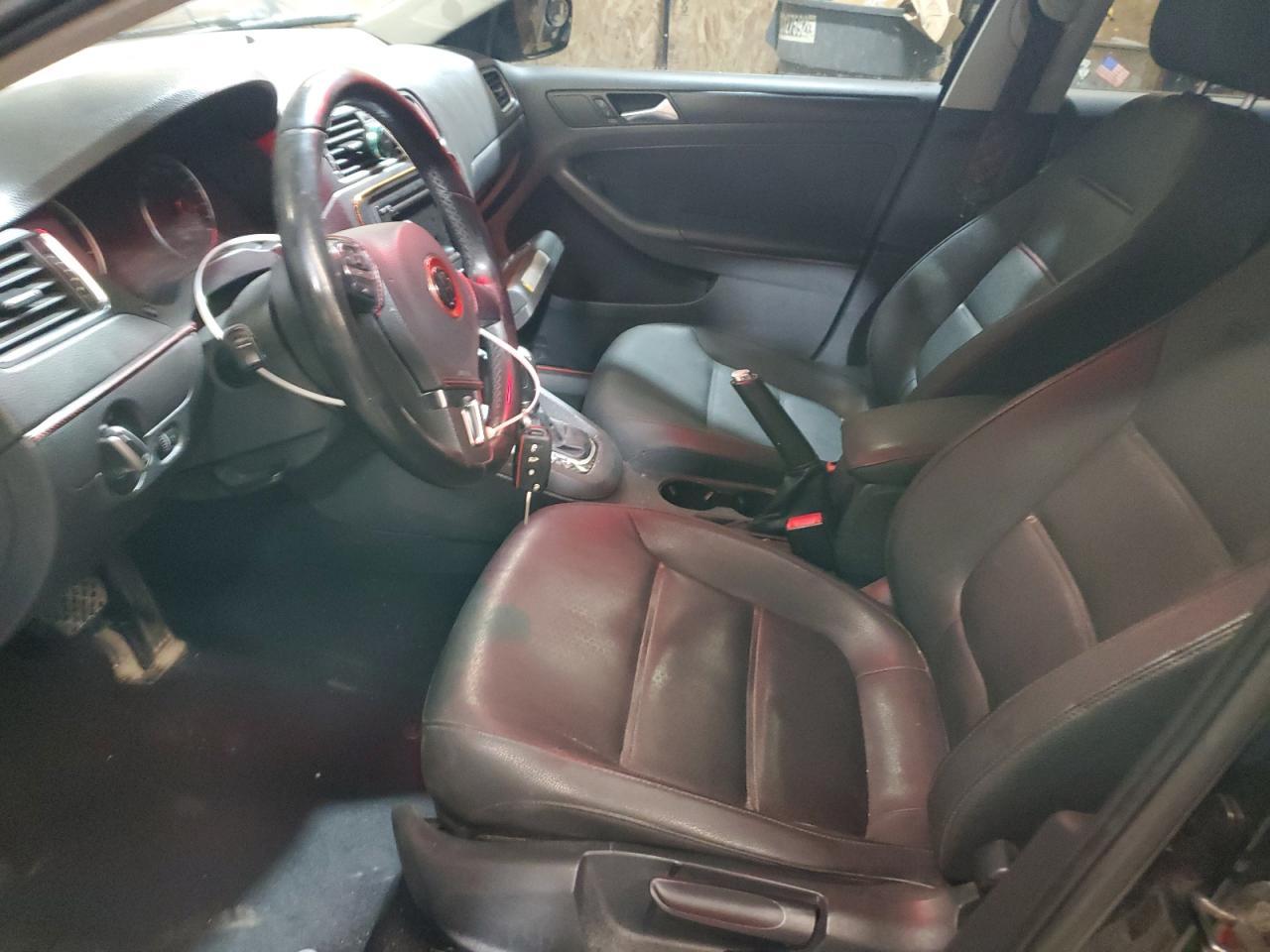 2012 VOLKSWAGEN JETTA