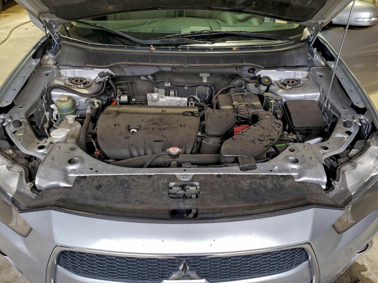 2013 MITSUBISHI outlander