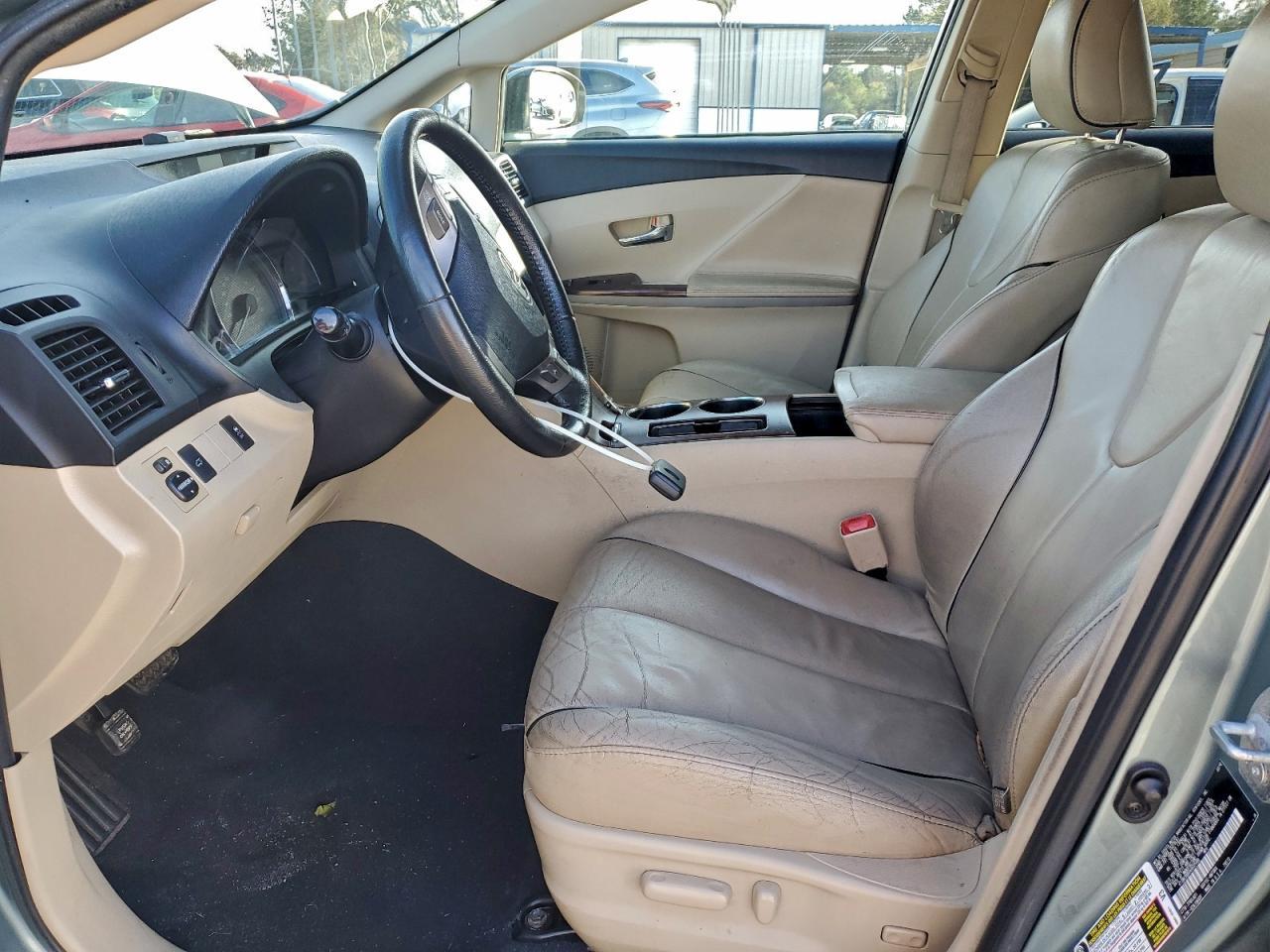 2010 TOYOTA VENZA