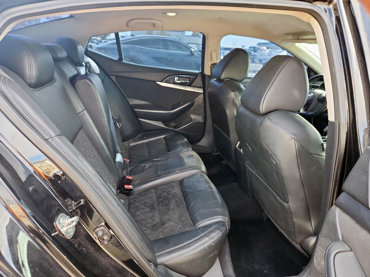 2016 NISSAN Maxima