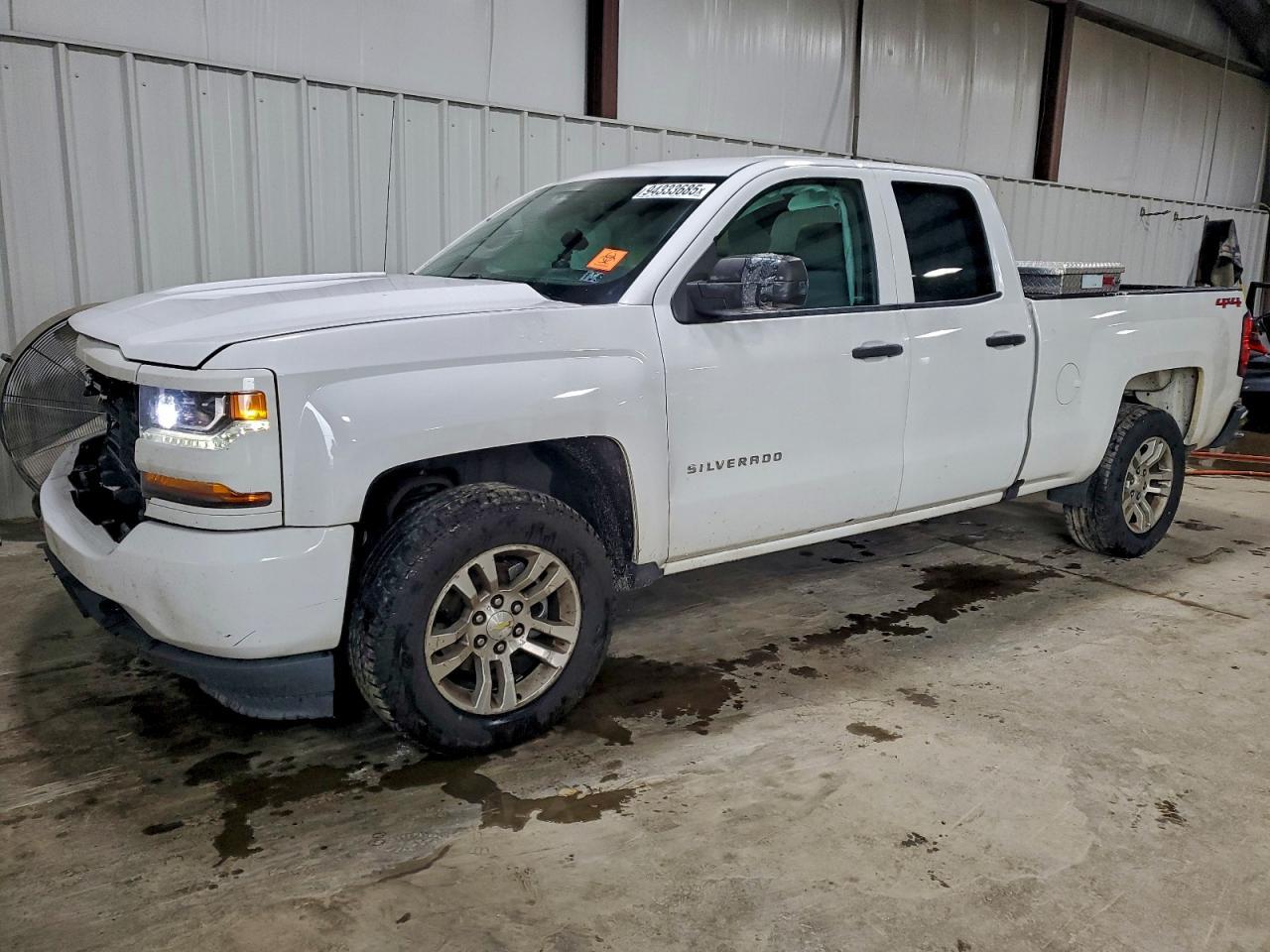 2018 CHEVROLET Silverado