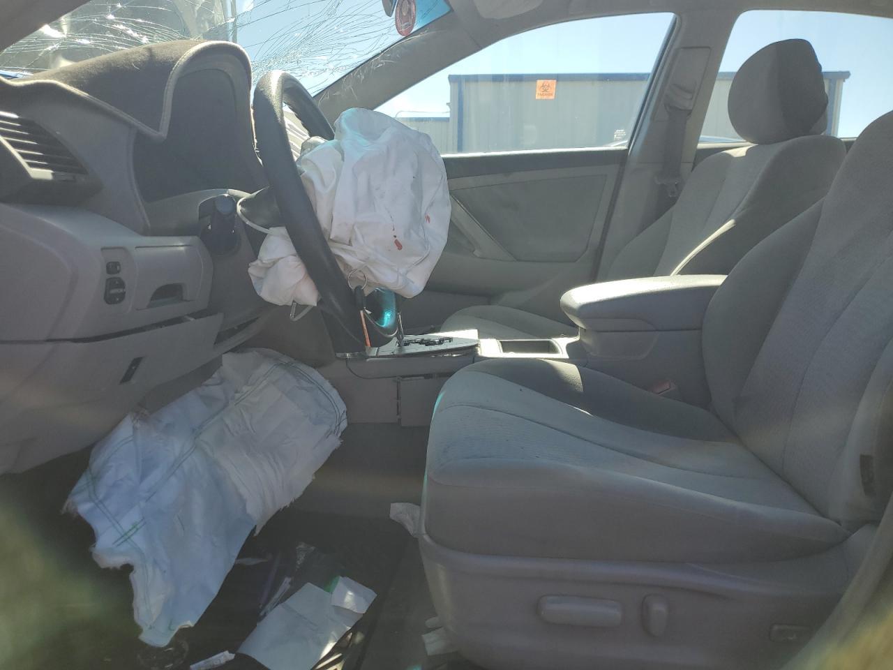 2010 TOYOTA CAMRY