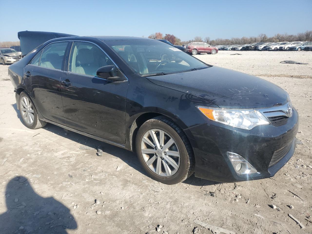 2014 TOYOTA CAMRY