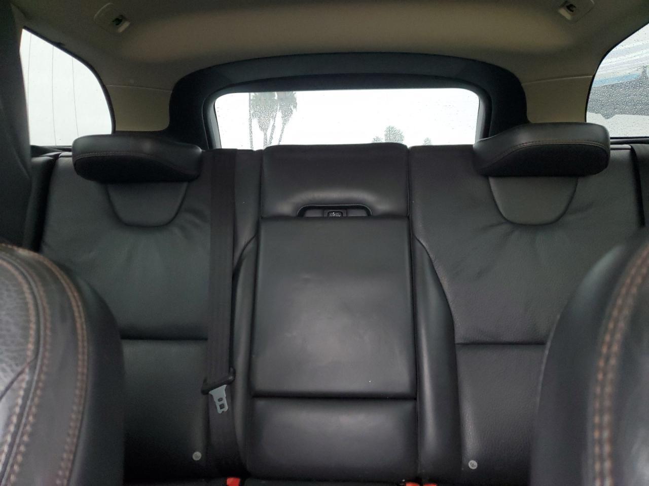 2012 VOLVO XC60