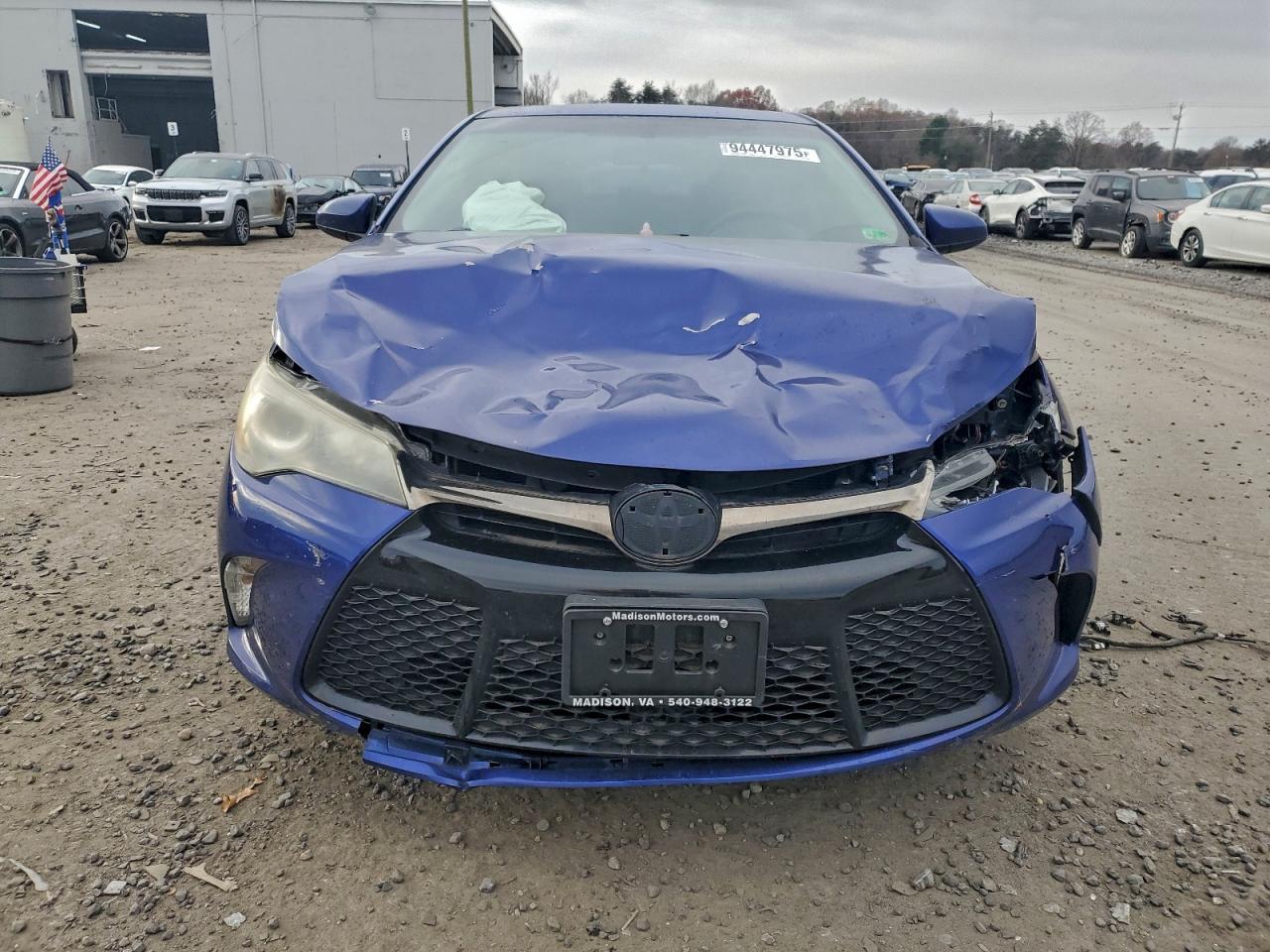 2016 TOYOTA CAMRY