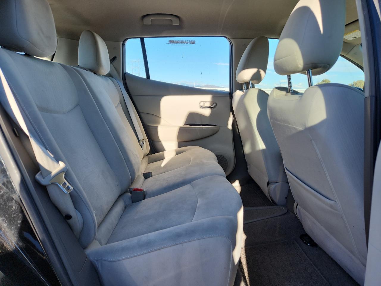 2012 NISSAN LEAF