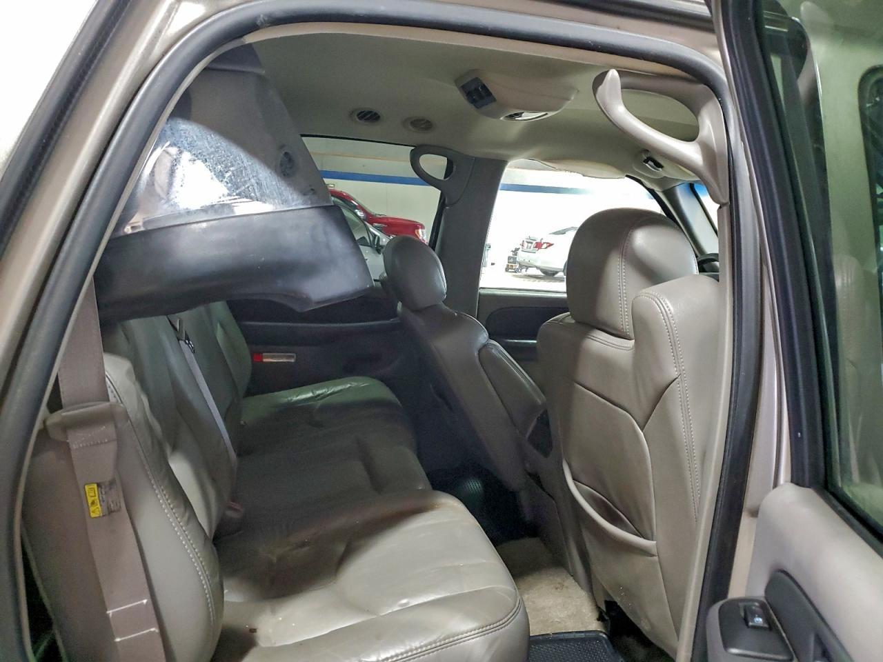 2003 CHEVROLET Tahoe