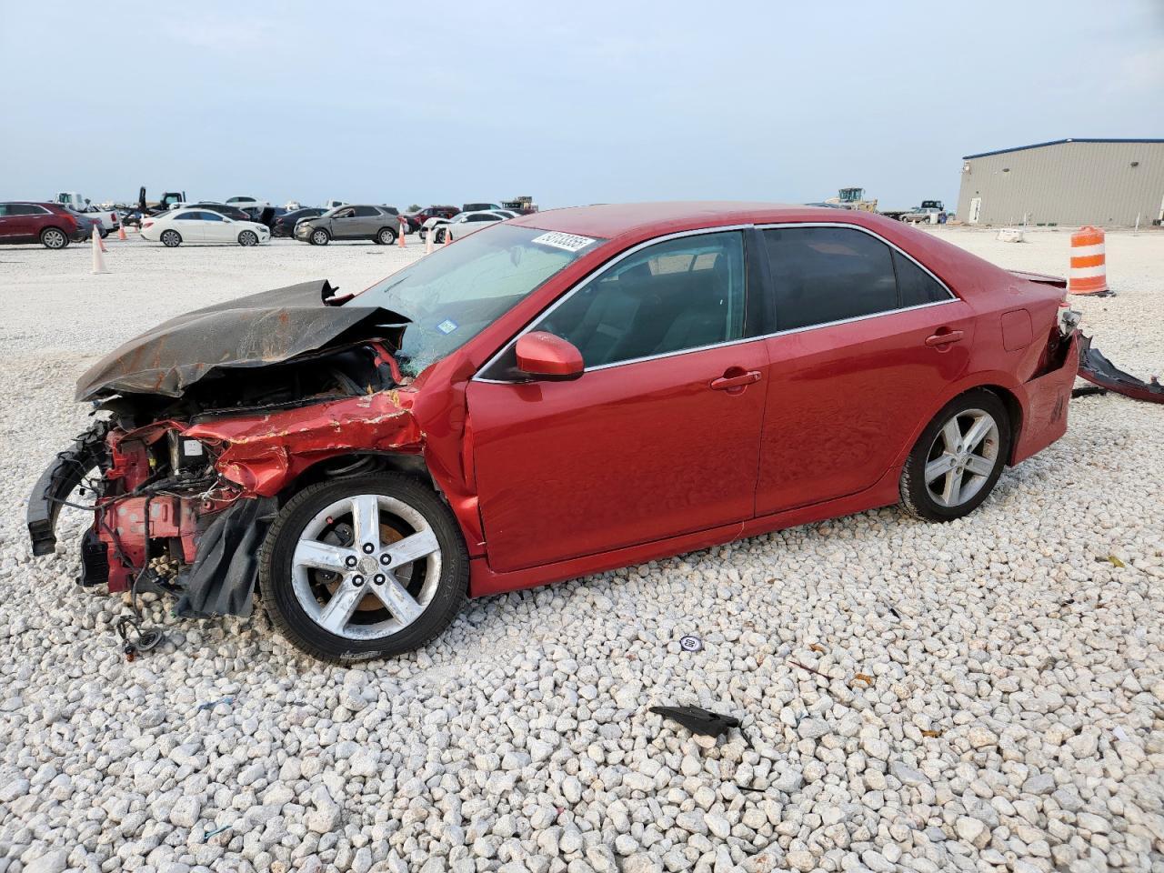 2013 TOYOTA CAMRY