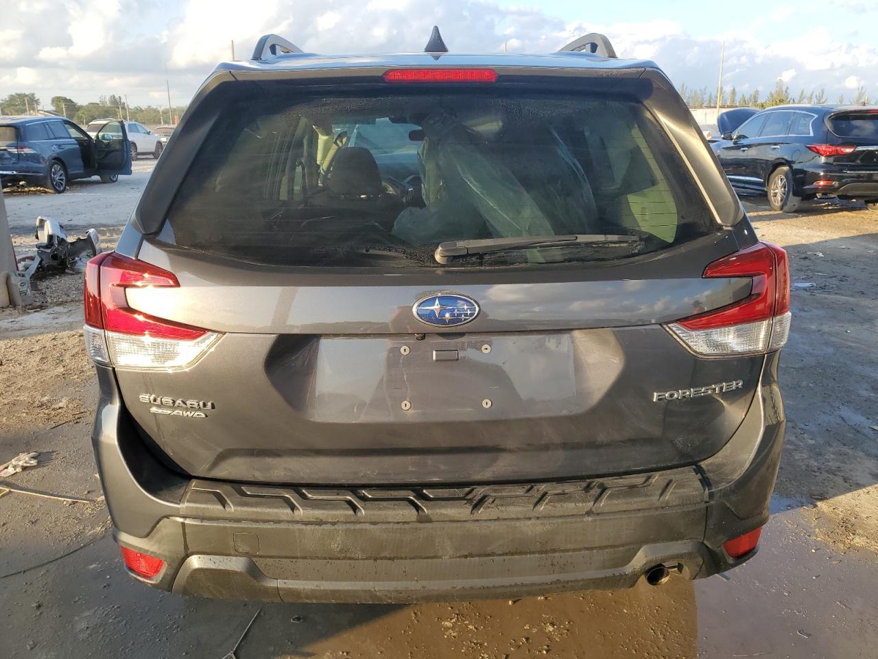 2023 SUBARU FORESTER