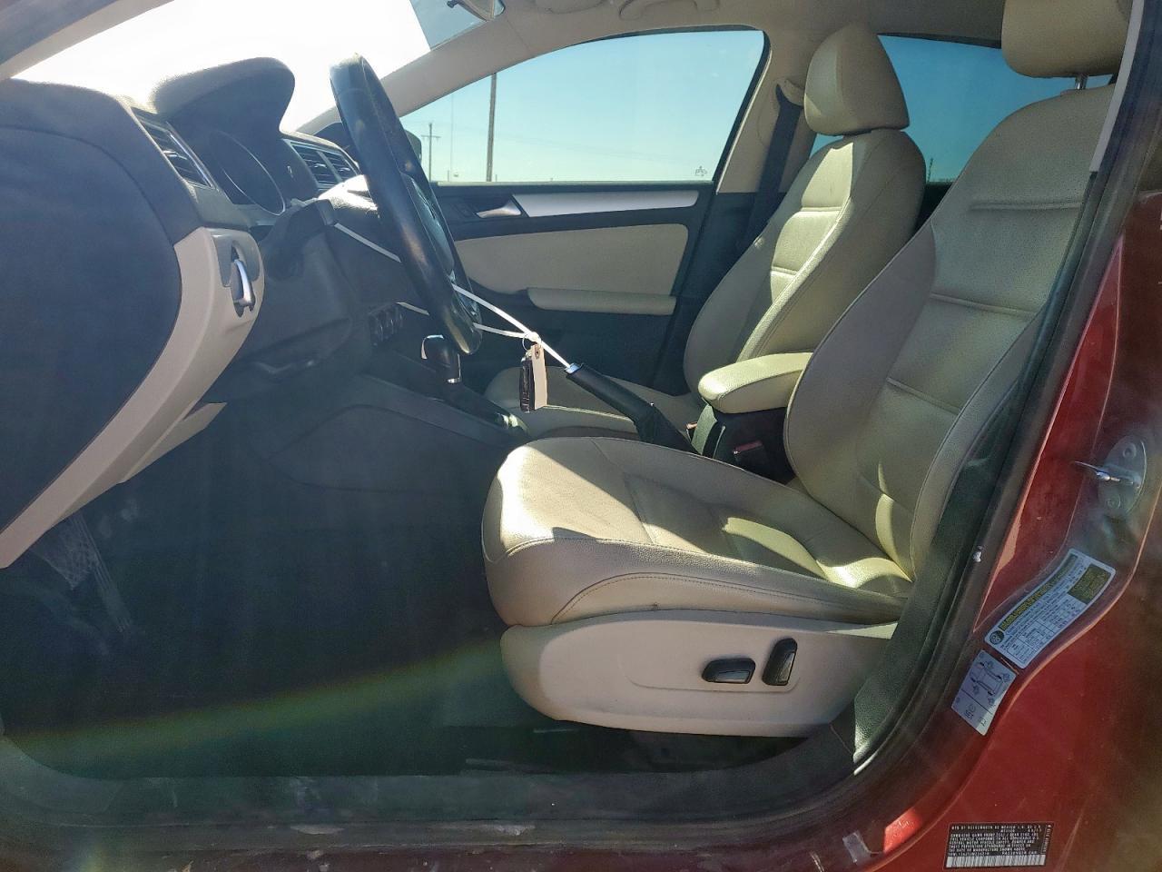 2018 VOLKSWAGEN JETTA