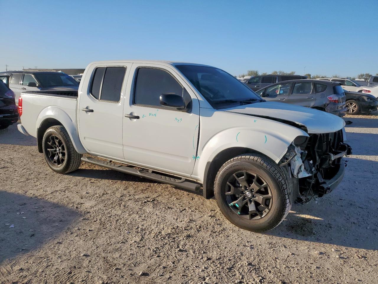 2020 NISSAN Frontier