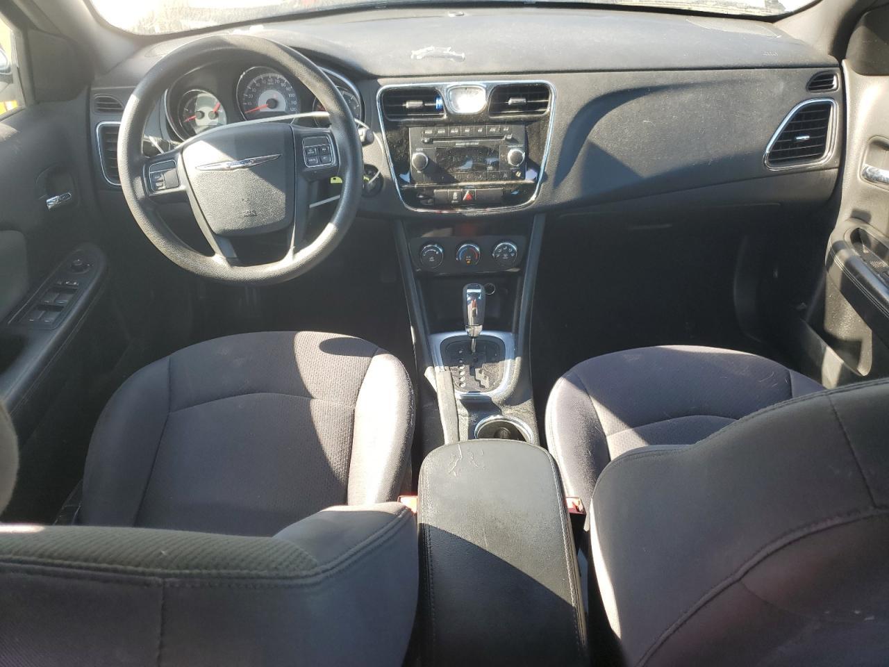 2012 CHRYSLER 200