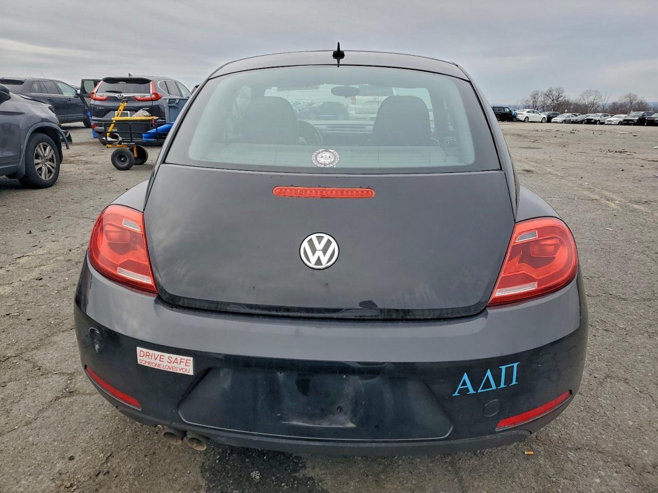 2012 VOLKSWAGEN Beetle