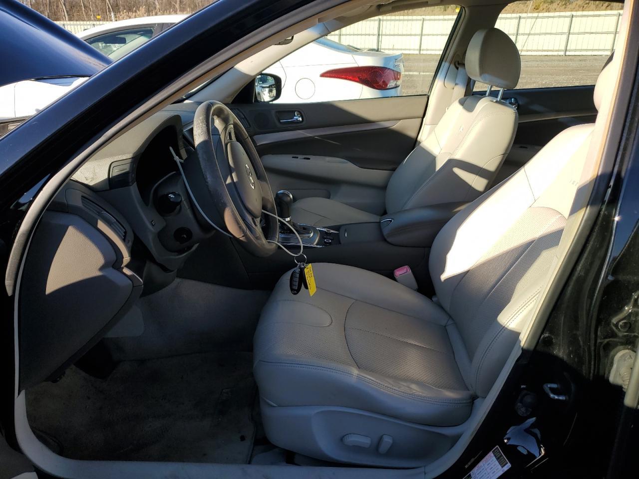 2011 INFINITI G37