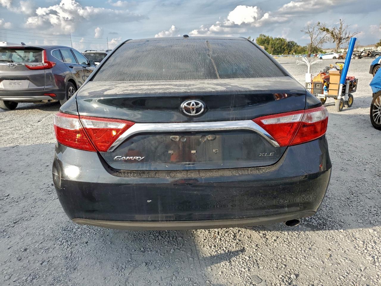 2015 TOYOTA CAMRY