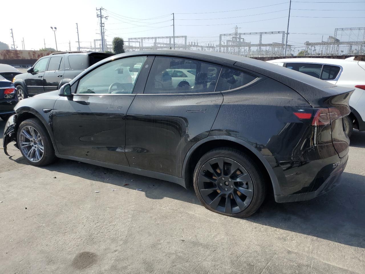 2024 TESLA MODEL Y