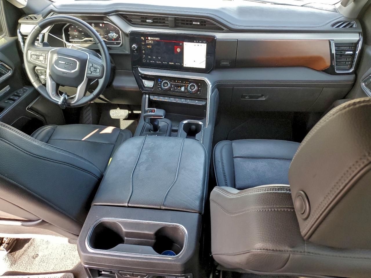 2023 GMC Sierra