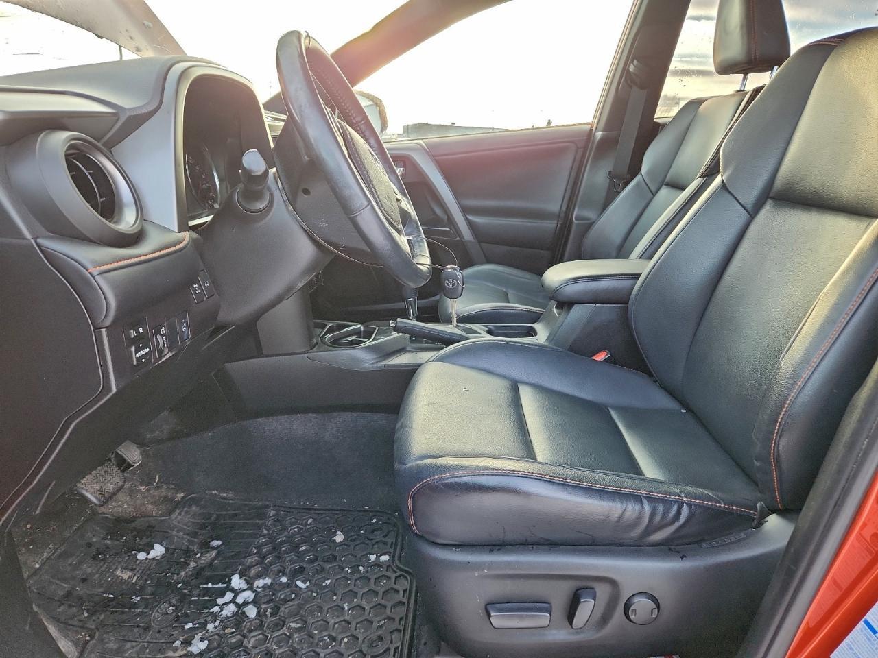 2016 TOYOTA RAV4